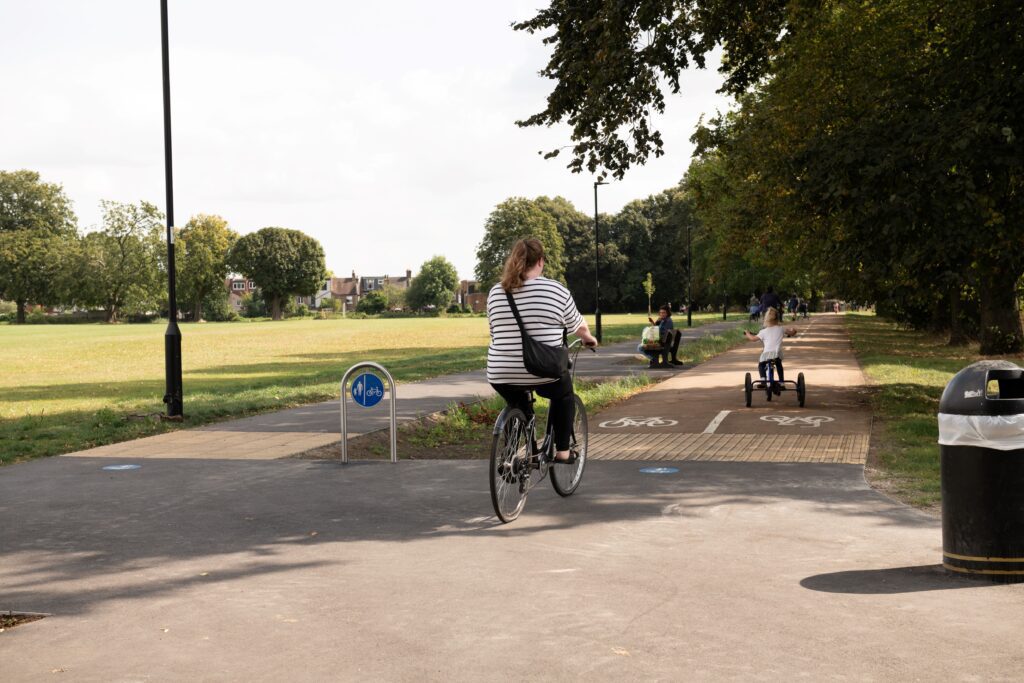 cycling in london