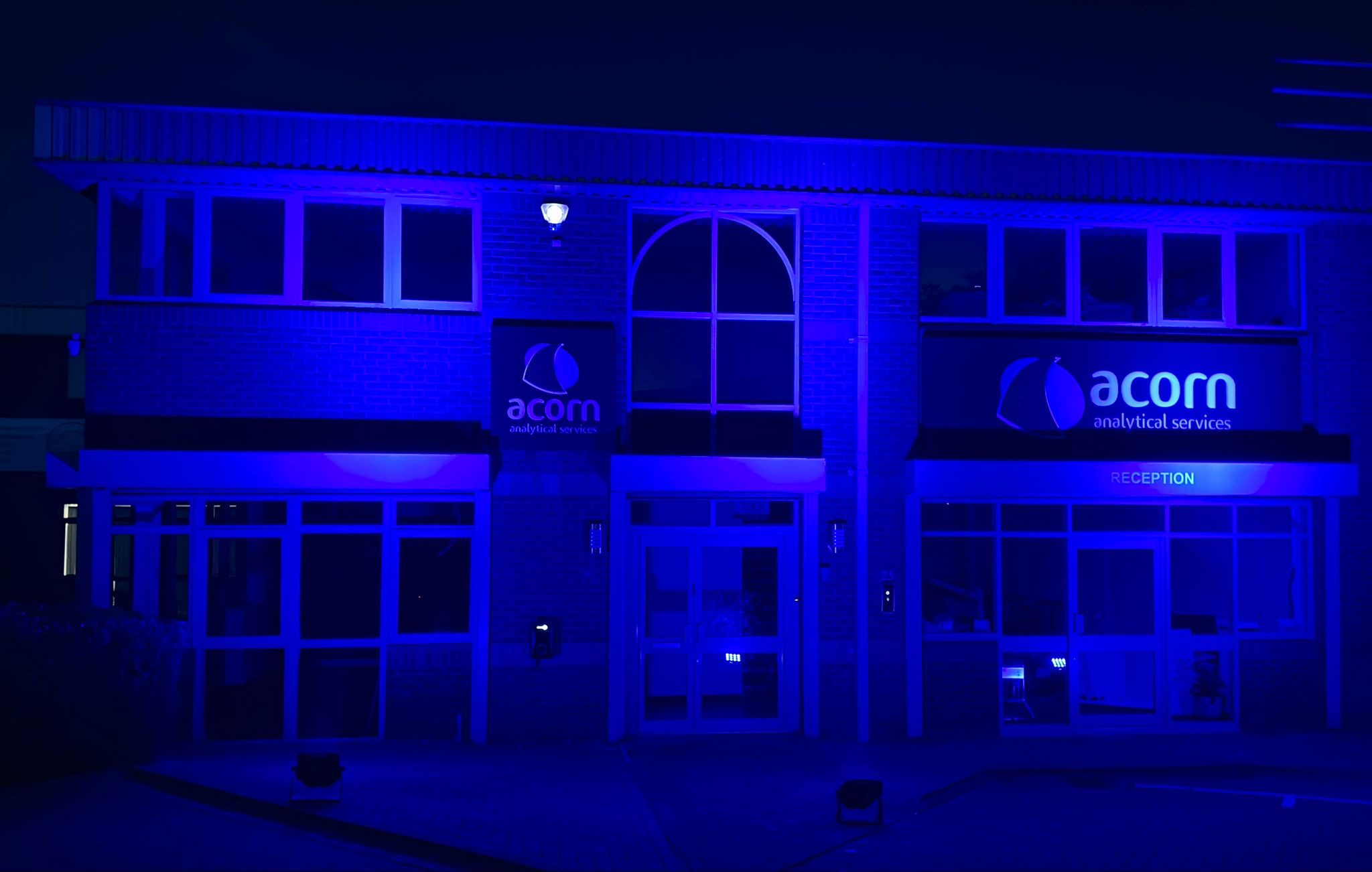 Northants asbestos consultancy ‘goes blue for meso’