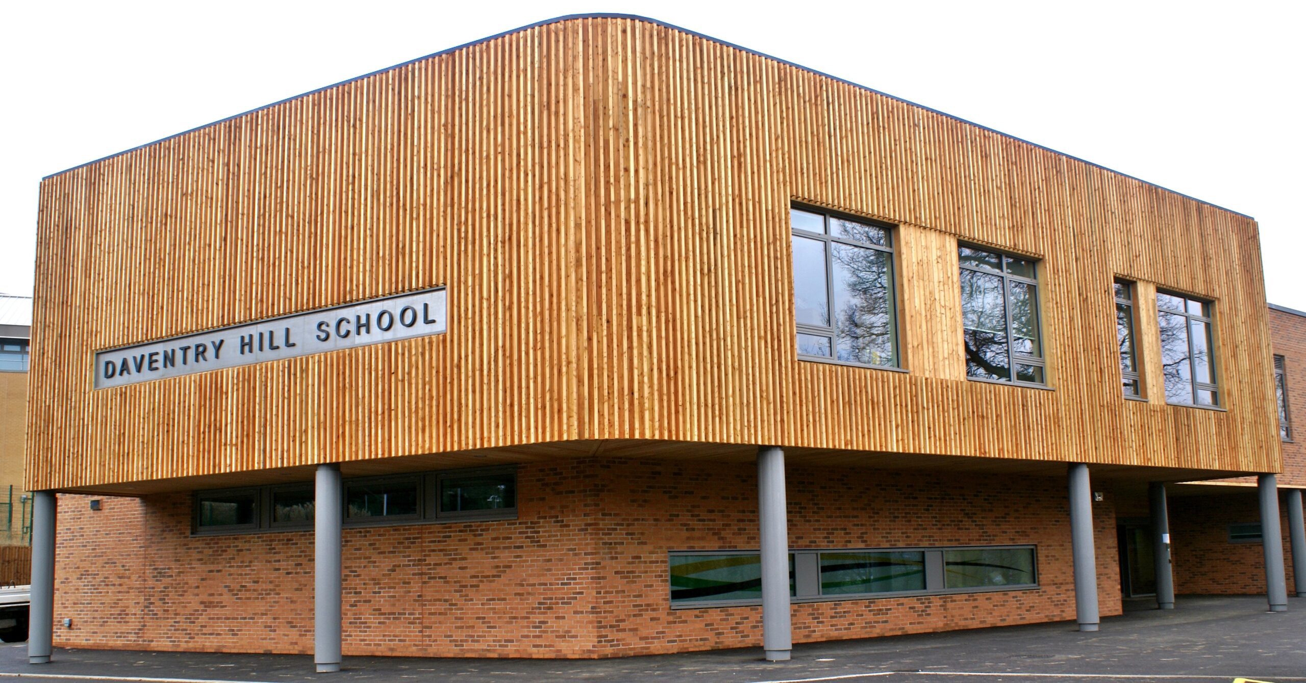 Generous £10,000 donation supports local school