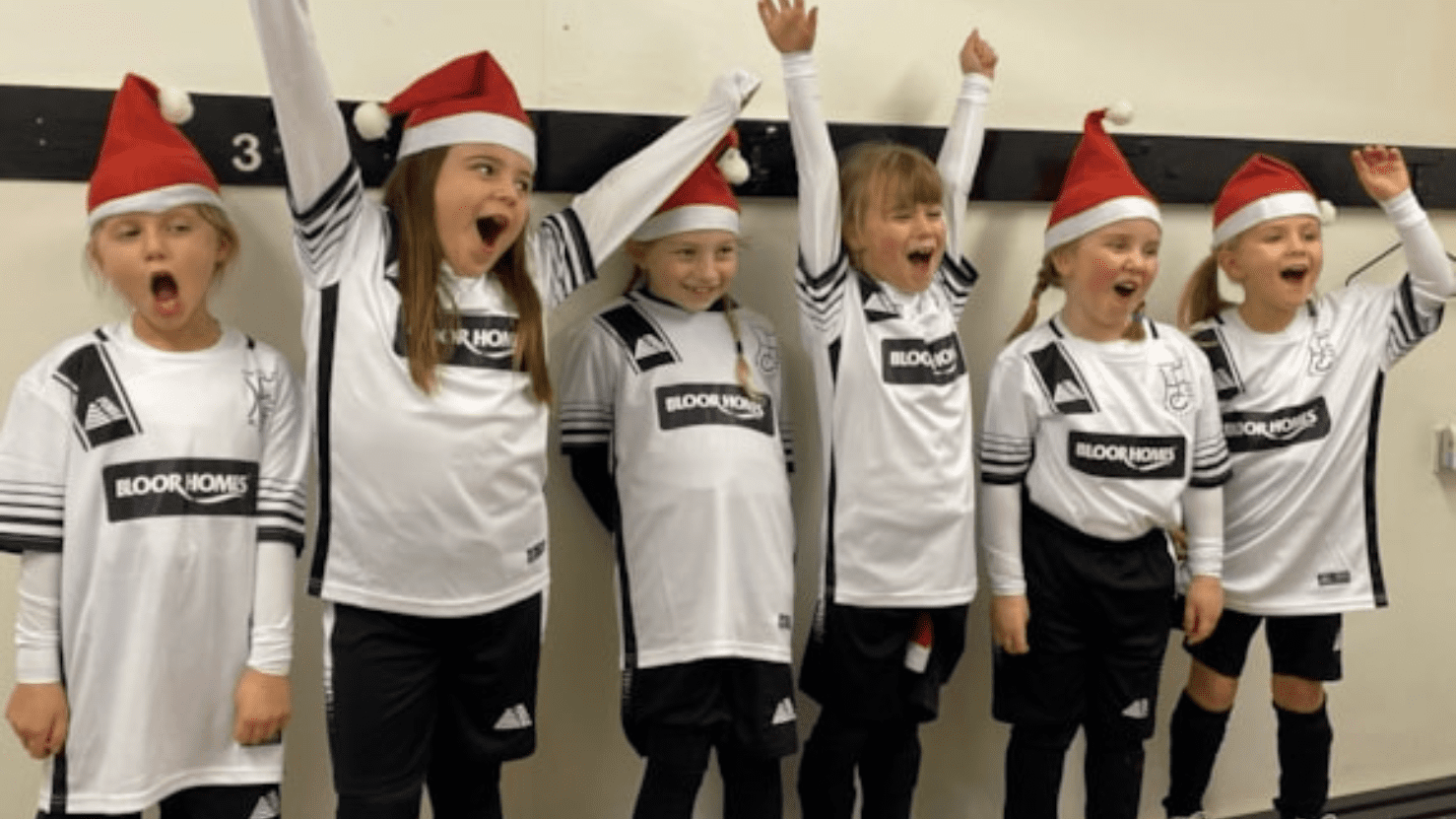 Happy New-Kit-Mas for U7s Girls team