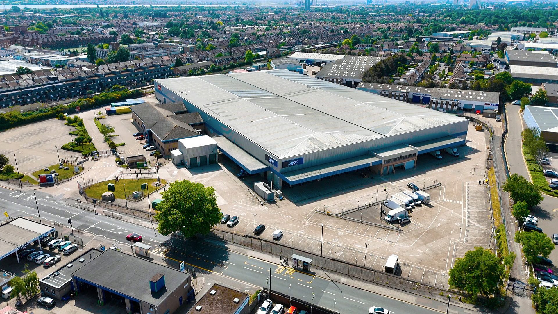 Delivery specialist extends London capability with strategic Enfield depot