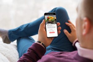 Food delivery and booking apps: check the small print